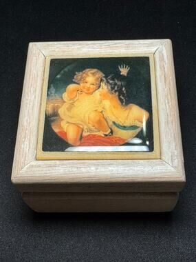 Vintage Kimberly Ent Graffic Art Wood Trinket Box Mother & Child